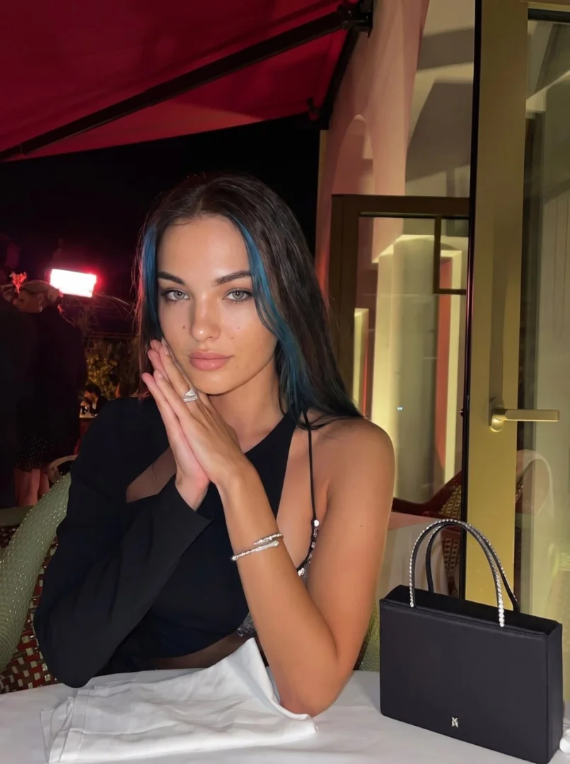Tesiya